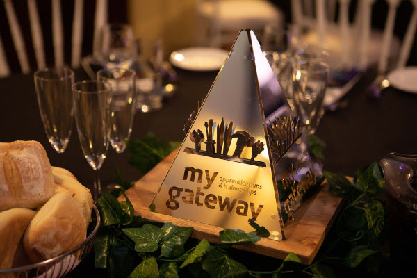 Sevaan Group Creates Unique Centrepieces Sevaan Group Creates Unique Centrepieces